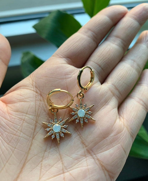 Dainty Pointed Star Huggie Hoop Earrings