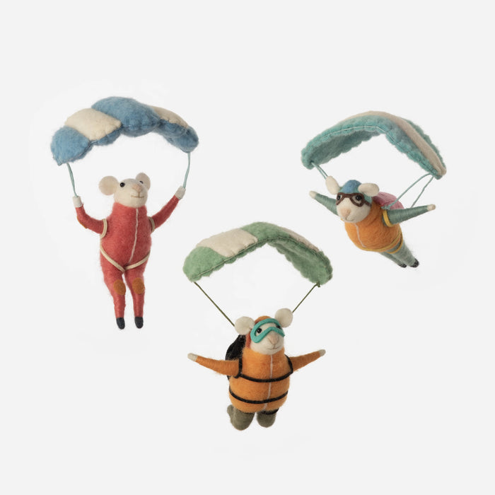 Parasailing Mouse Ornament