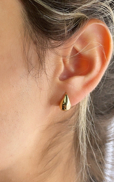 18k Gold Filled Teardrop Studs